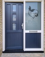 Raamfolie voordeur hartje met vlinders en naam